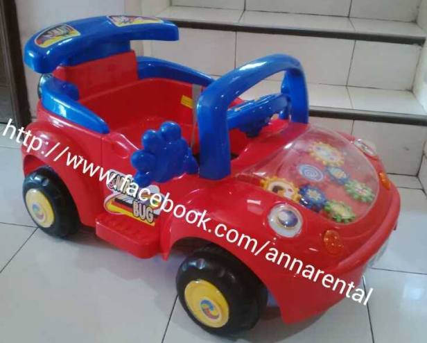 Mobil Aki Sedan Merah.jpg